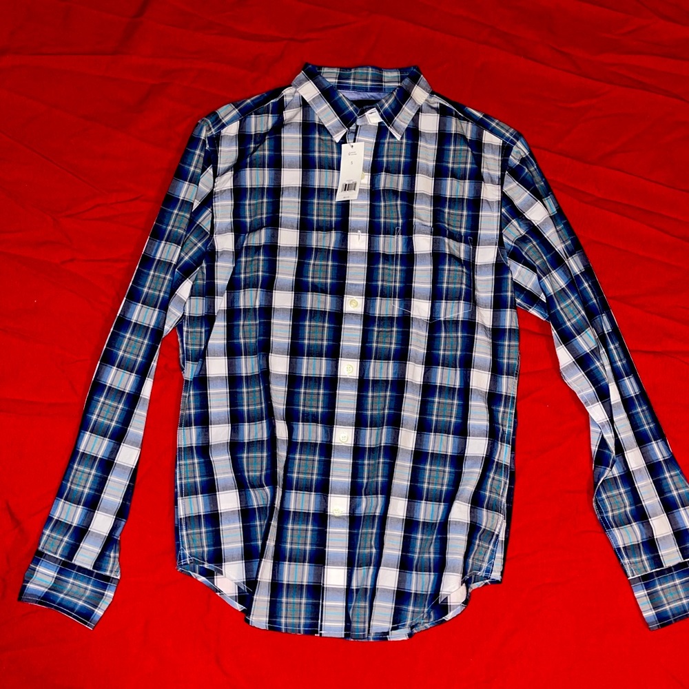 Men’s Small Banana Republic Button Down Shirt.